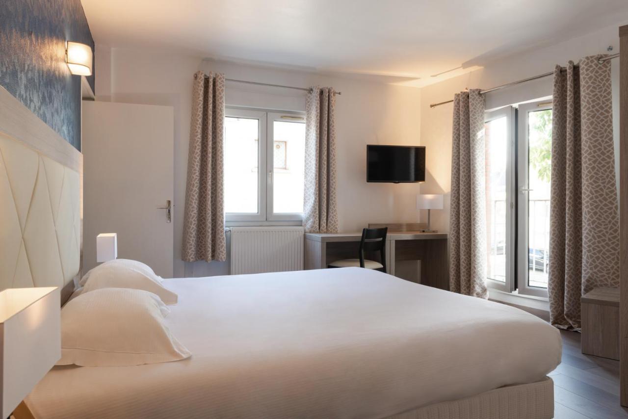 Hotel De L'Orme, Akena Évreux Esterno foto