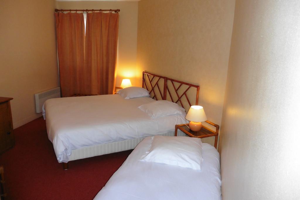 Hotel De L'Orme, Akena Évreux Esterno foto